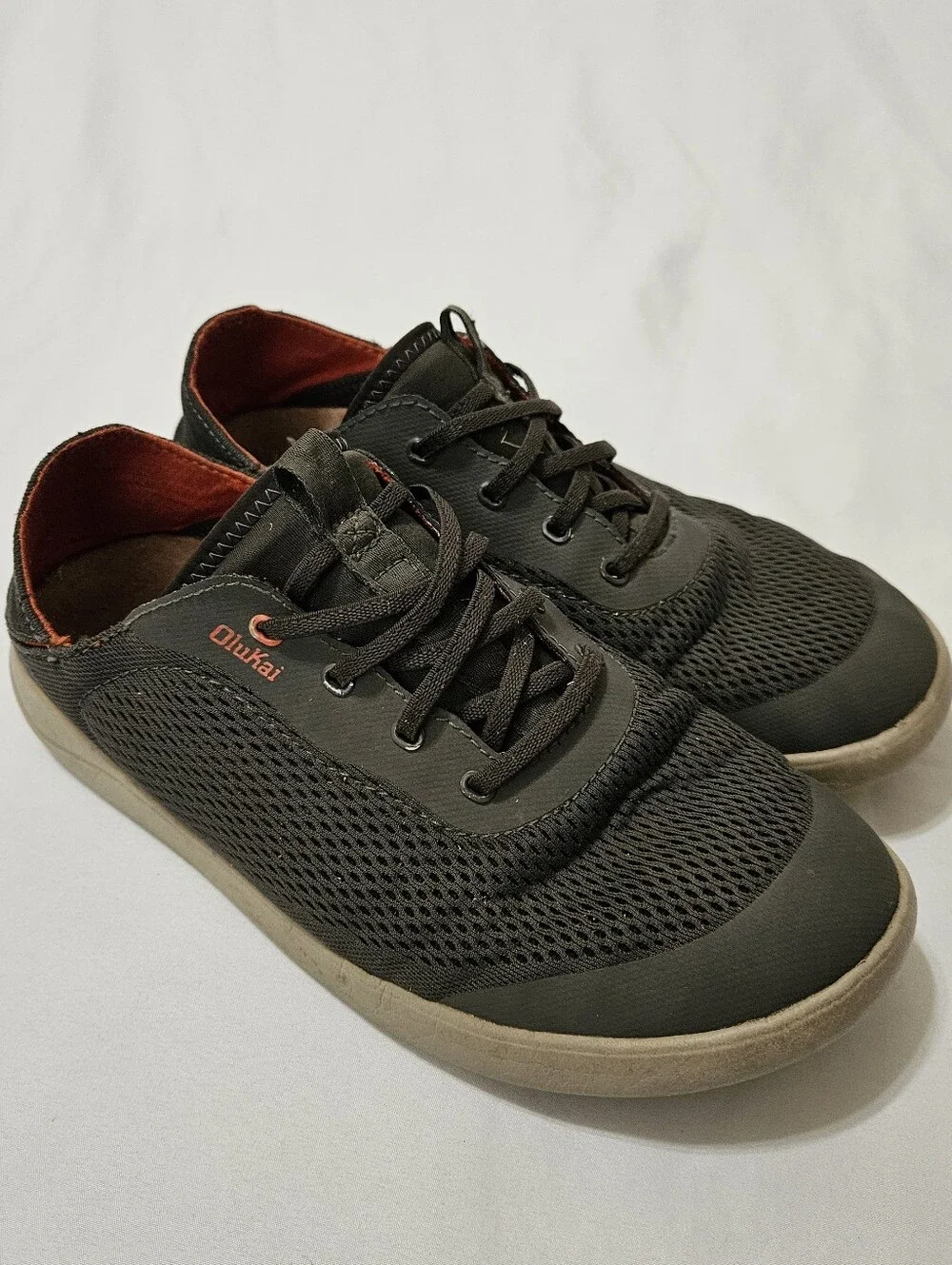 OluKai Moku Pae Gray Green Orange Knit Slip On Sneakers Men's Size 9